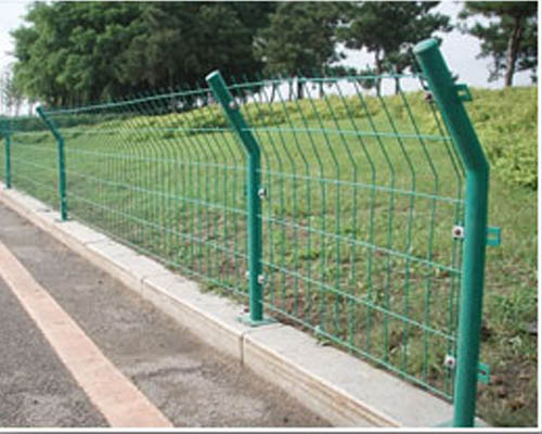 廠(chǎng)區(qū)護(hù)欄網(wǎng)